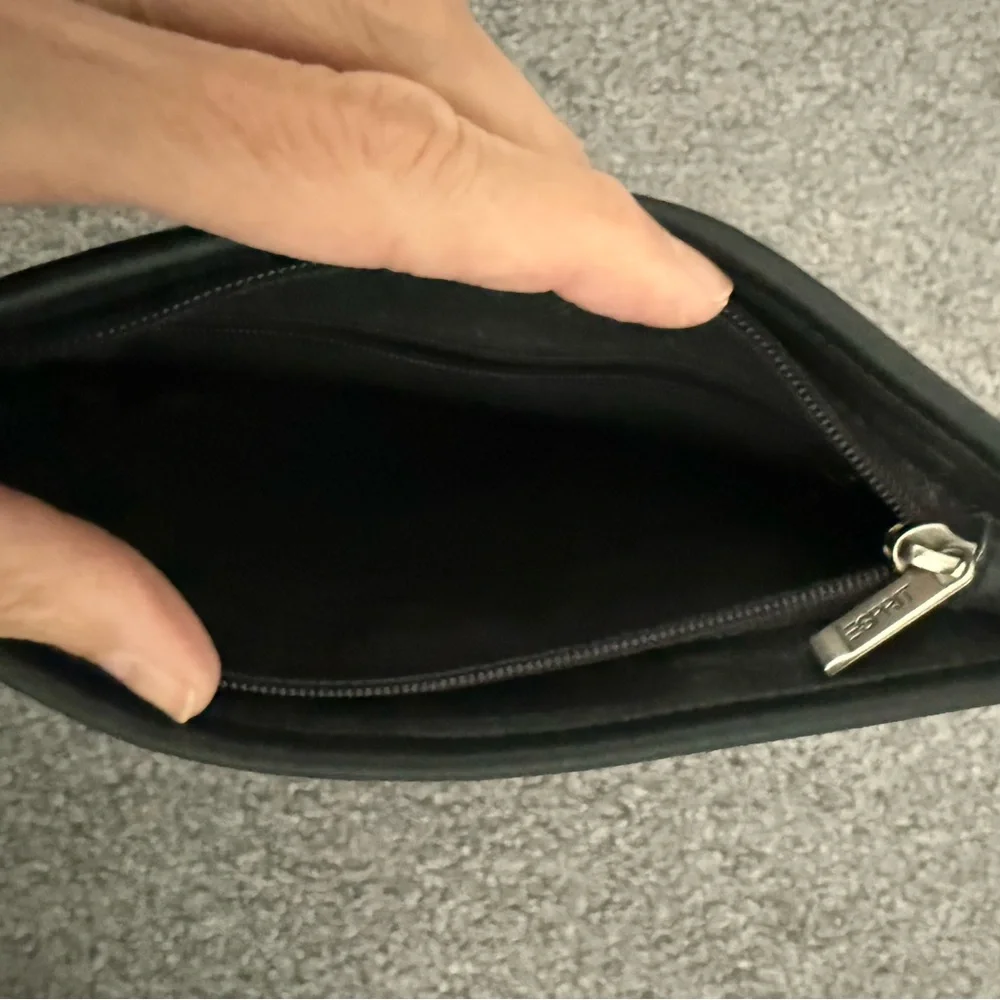 Vintage Espirit | Black Leather Crossbody Bag